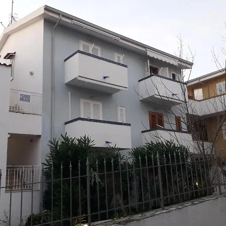 Apartman Casa Vacanza Lia *